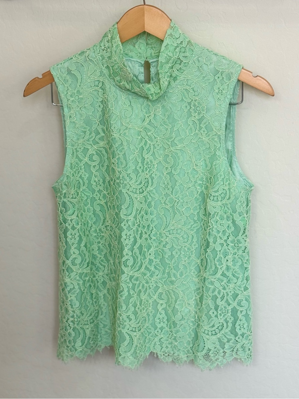 Brooks Brothers Mint Green Lace Sleeveless Mock Neck Tank